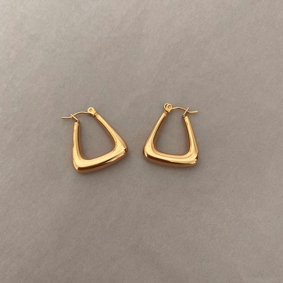 COPY - Gold triangle hoops earrings, hoops earrings, triangle earrings, gold je… - Picture 1 of 6